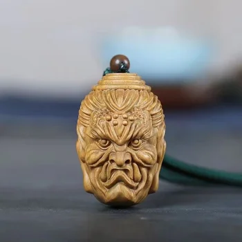 Изделия от зелен сандалово дърво, ръчно изработени между Буда и на дявола между ръката кулон с главата на Буда