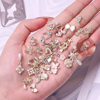 50шт 3D Амулети за нокти с цирконами и диаманти в смесен стил, луксозни, с кухи висулки, Пиърсинг във формата на сърце, Бижута с лък, Окачване за маникюр, Аксесоари
