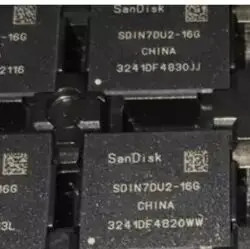 SDIN7DU2-16G 153 В присъствието на чип за хранене