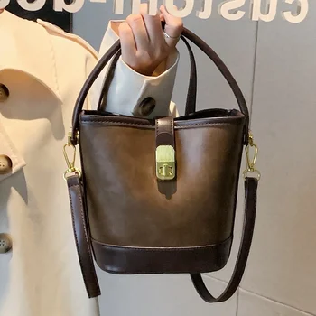 Висококачествена и модерна дамска чанта 2023 година, новата есенно-зимна ретро-проста bag-чанта, нишевая диагонално чанта през рамо