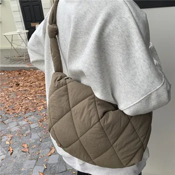Дамска чанта Moon Bag, бродирани регистрирани чанти, Луксозни Дизайнерски Дамски Корейски чанта през рамо, ретро Женствена чанта през рамото си под мишниците