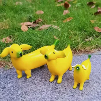 Европейският Абстрактен Жълт Банан Куче Смола Занаяти Украса На Изкуството-Скулптура На Животното Банан Куче Хол Украса Плотове Подарък