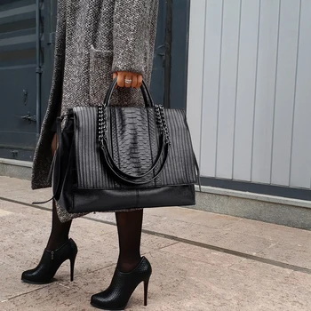 Елегантна чанта-тоут с цип, Жена с Модерна дамска Чанта, Реколта Кожена чанта През Рамо За работа
