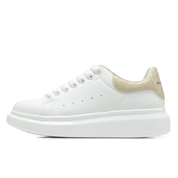 Луксозен комфорт: подчертайте своя стил с малки бели туфлями Маккуин - гъвкавост и дышащее чар