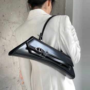 Маркови чанти през рамо за жени, луксозна дизайнерска чанта 2023 година на издаване, новост от материал Motorcycle Girl ПУ, украса на колан, чанта-месинджър Y2K