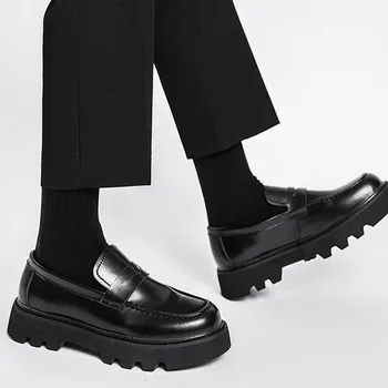 Мъжки кожени обувки в корейски стил Харадзюку, градинска мода, бизнес и Ежедневни Мъжки лоферы от естествена кожа на дебелото платформа, сватбени обувки